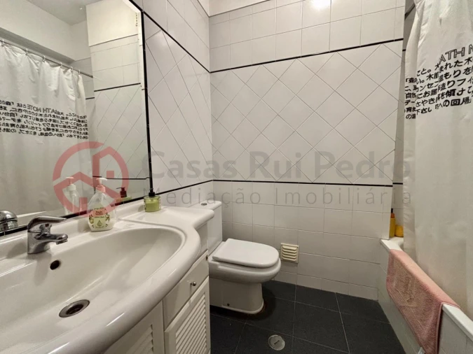 Apartamento T6 para Venda em Almada, Cova da Piedade, Pragal e Cacilhas Foto 17