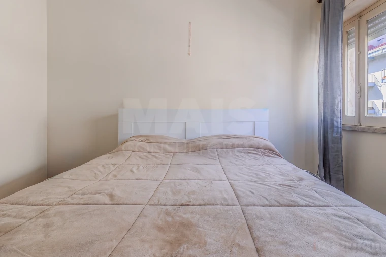 Apartamento T2 para Venda em Póvoa de Santo Adrião e Olival Basto Foto 11
