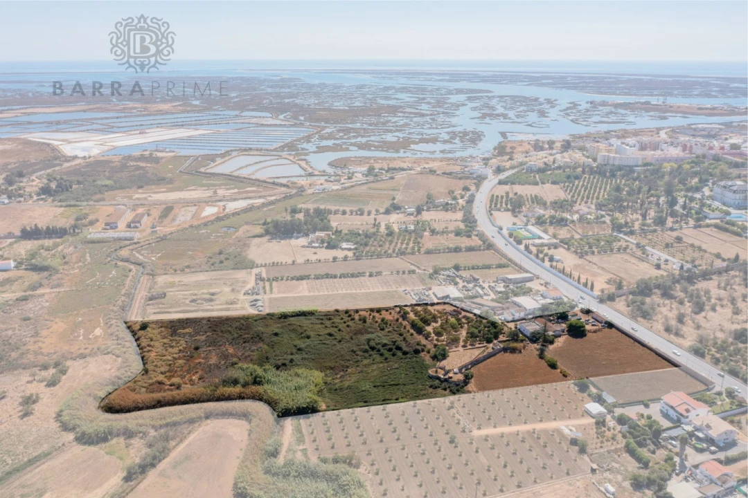 Quinta T10 para Venda em Faro (Sé e São Pedro) Foto 1