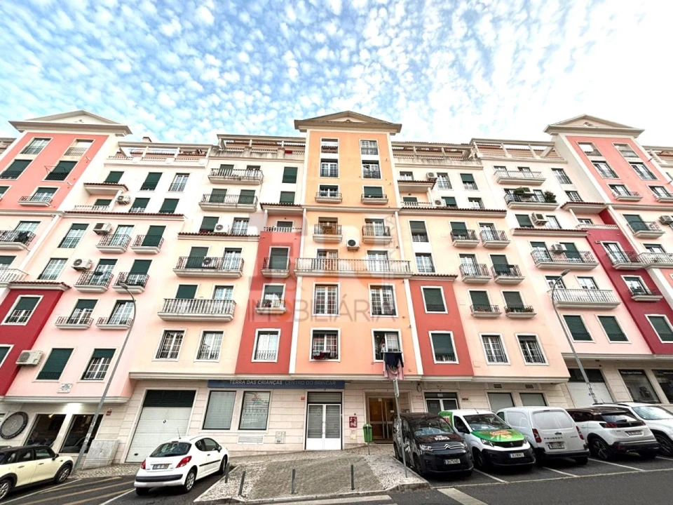 Apartamento T2 para Venda em Águas Livres Foto 18
