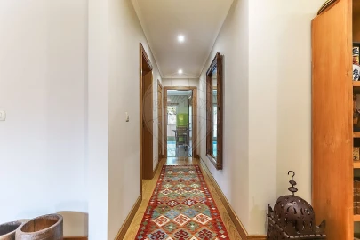 Apartamento T1 para Venda em Carcavelos e Parede