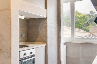 Apartamento T2 para Venda em Beato