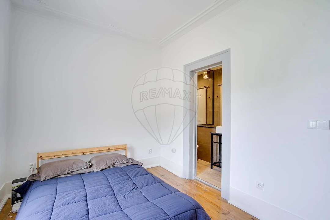 Apartamento T2 para Venda em Beato Foto 8