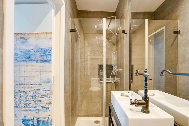 Apartamento T2 para Venda em Beato Foto 19