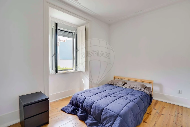 Apartamento T2 para Venda em Beato Foto 9