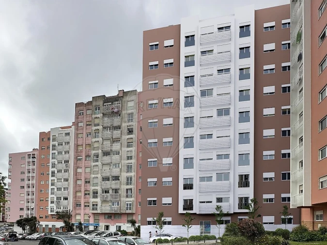 Apartamento T2 para Venda em Cacém e São Marcos Foto 2