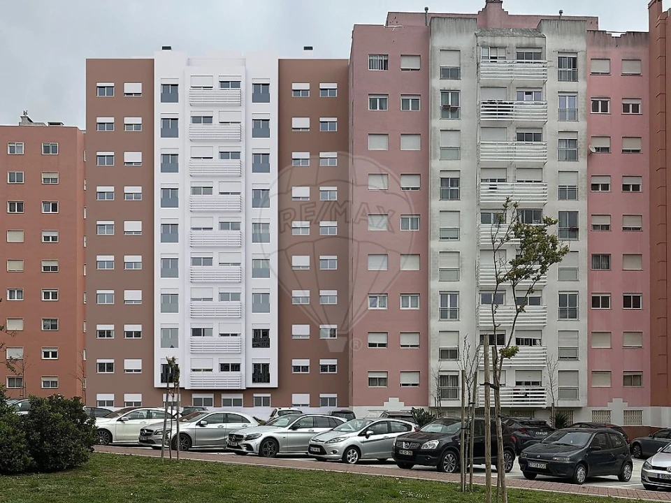 Apartamento T2 para Venda em Cacém e São Marcos Foto 8