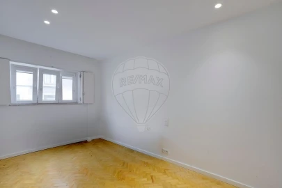 Apartamento T2 para Venda em Santo António