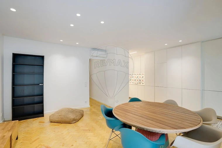 Apartamento T2 para Venda em Santo António Foto 28
