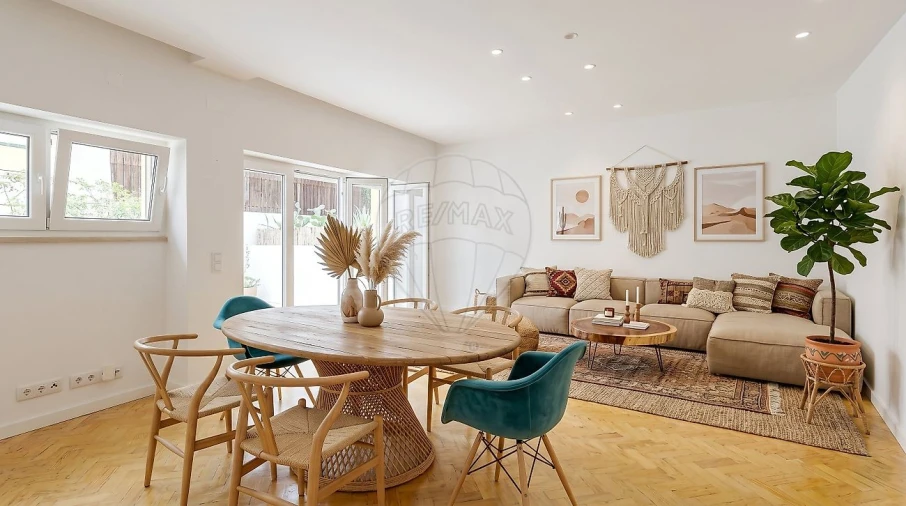 Apartamento T2 para Venda em Santo António Foto 27