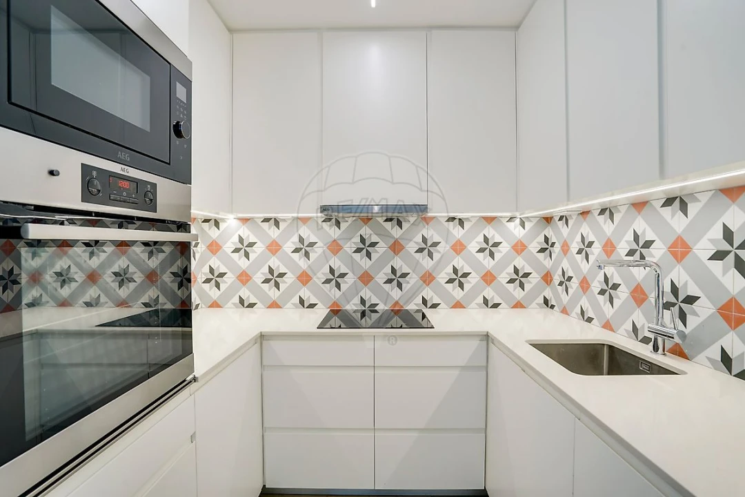 Apartamento T2 para Venda em Santo António Foto 2