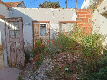 Moradia T6 para Venda em Ota