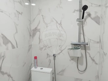 Moradia T6 para Venda em Ota