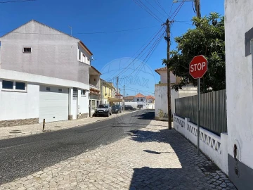 Moradia T6 para Venda em Ota