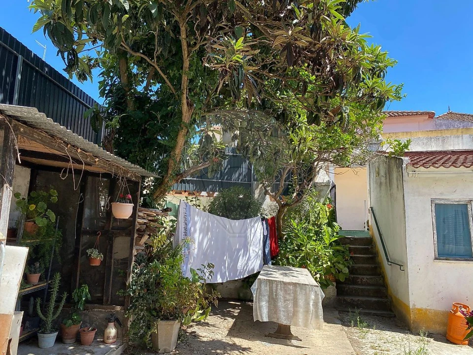 Moradia T6 para Venda em Ota Foto 2