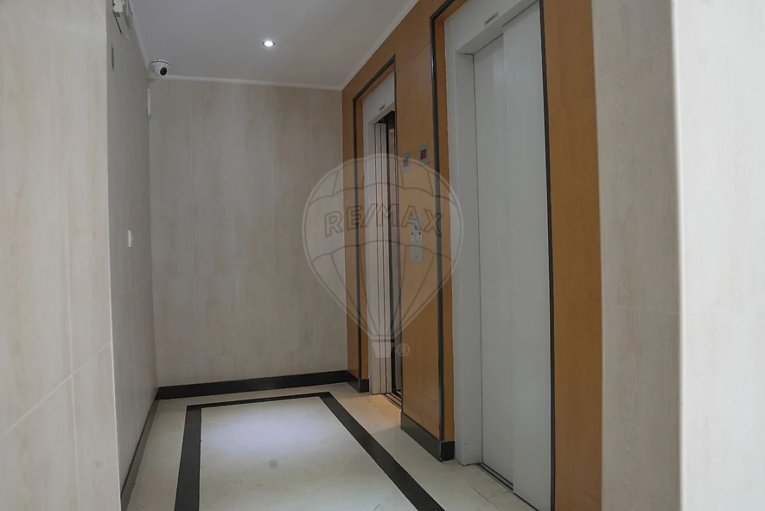 Apartamento T3 para Venda em Rio de Mouro Foto 34
