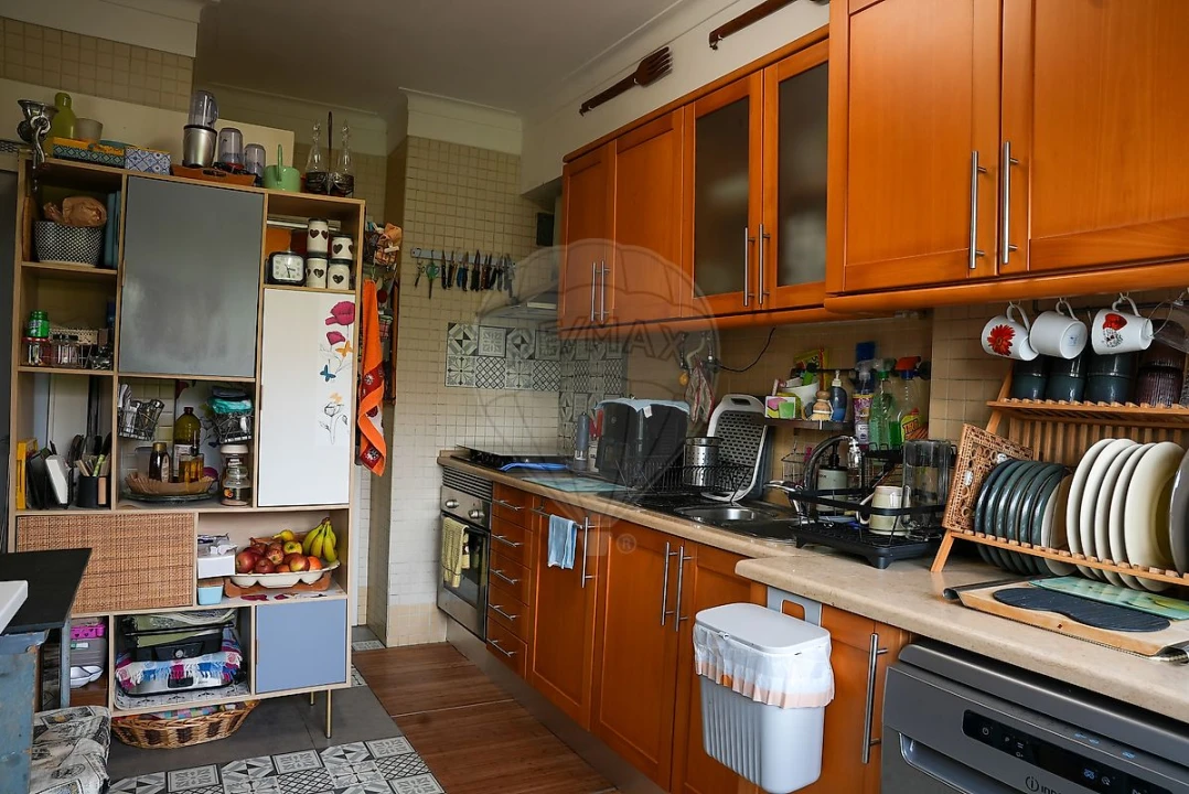 Apartamento T3 para Venda em Rio de Mouro Foto 4