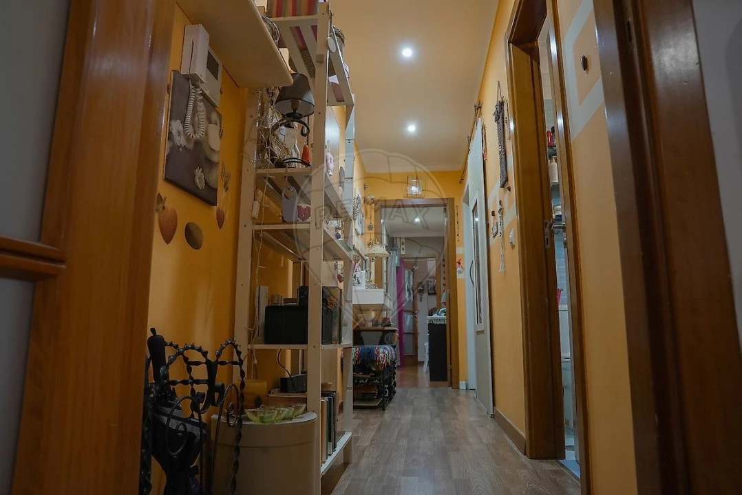 Apartamento T3 para Venda em Rio de Mouro Foto 15