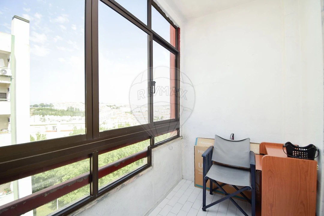 Apartamento T2 para Arrendamento em Águas Livres Foto 26