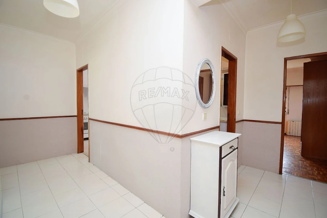Apartamento T2 para Arrendamento em Águas Livres Foto 11