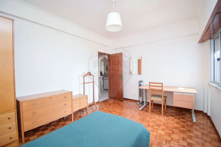 Apartamento T2 para Arrendamento em Águas Livres Foto 4