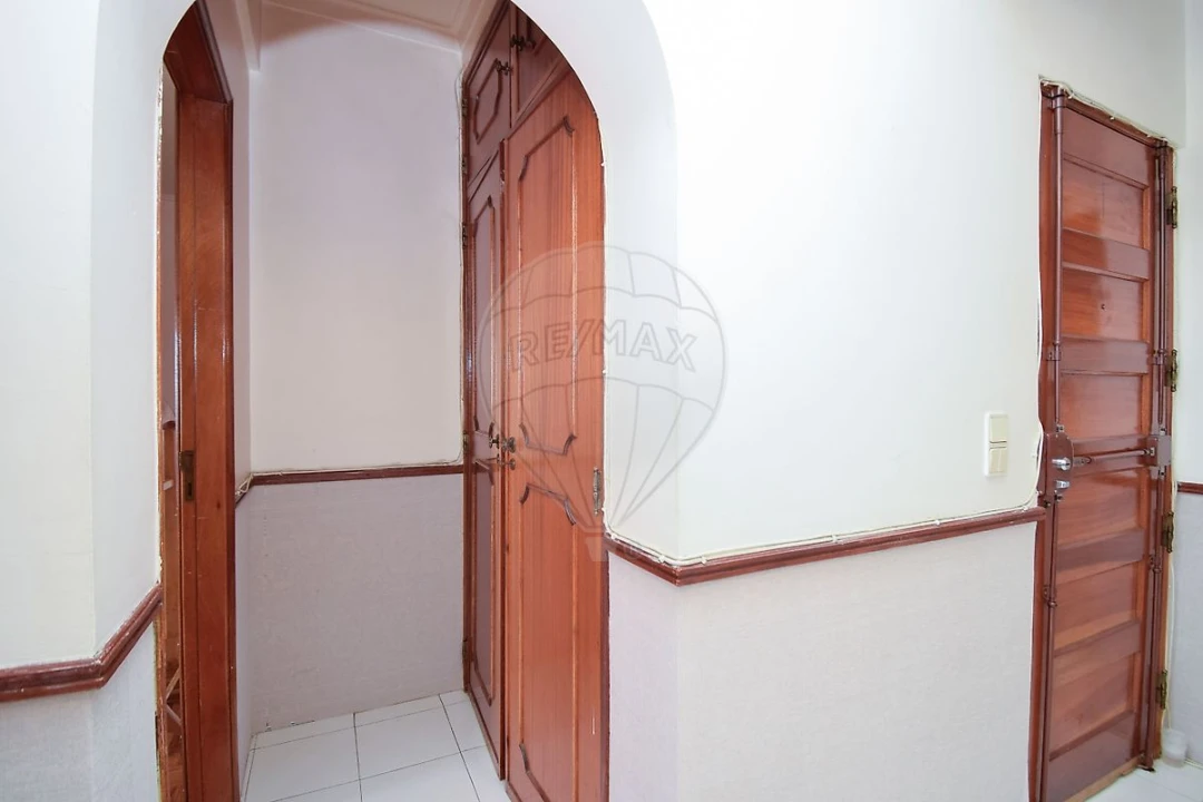 Apartamento T2 para Arrendamento em Águas Livres Foto 2