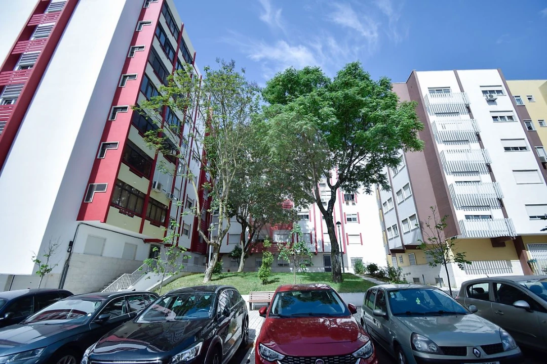 Apartamento T2 para Arrendamento em Águas Livres Foto 17