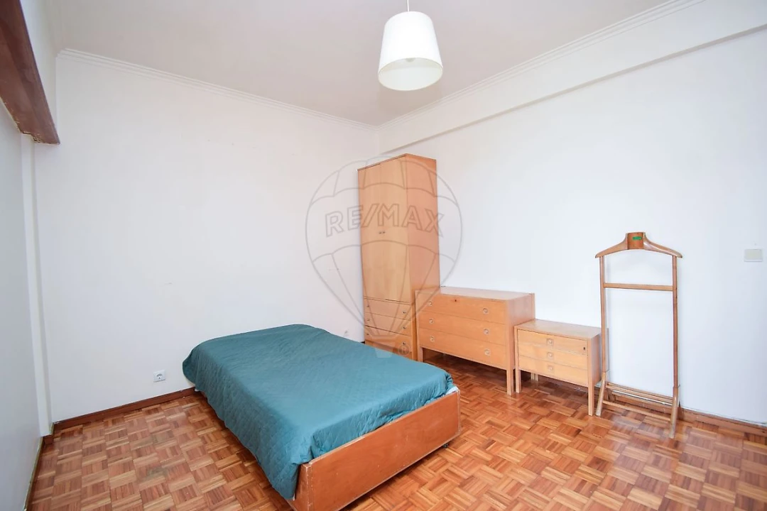 Apartamento T2 para Arrendamento em Águas Livres Foto 5