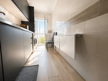 Apartamento T3 para Venda em Laranjeiro e Feijó