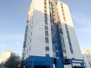 Apartamento T3 para Venda em Laranjeiro e Feijó