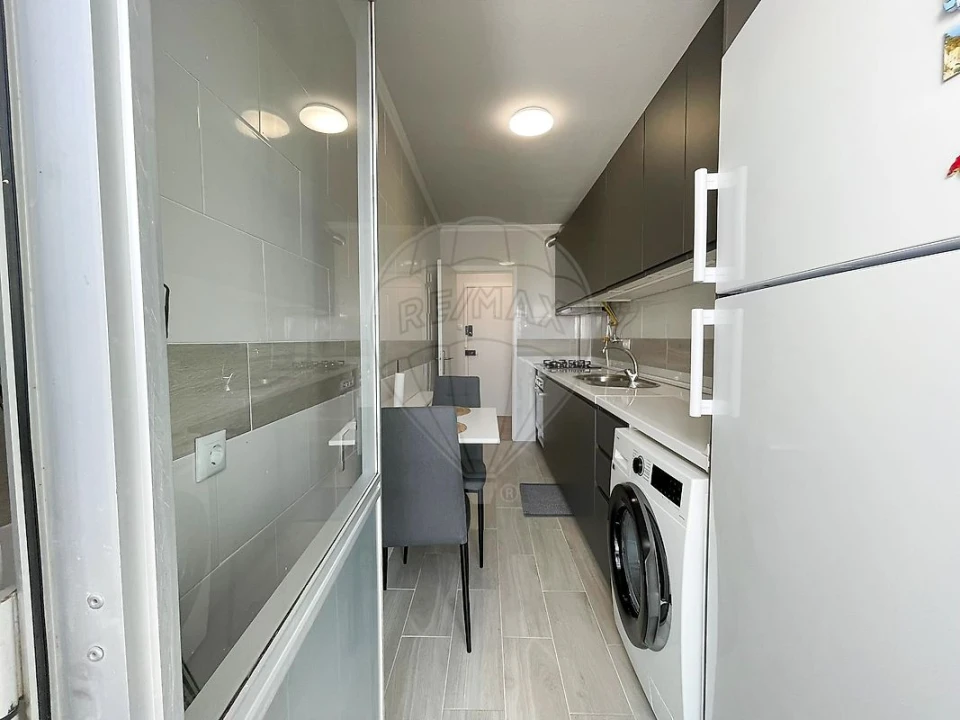Apartamento T3 para Venda em Laranjeiro e Feijó Foto 31