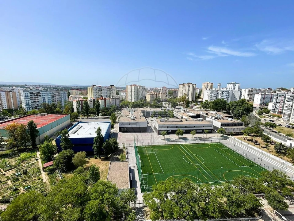 Apartamento T3 para Venda em Laranjeiro e Feijó Foto 17