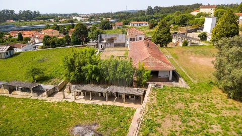 Quinta T5 para Venda em Grijó e Sermonde