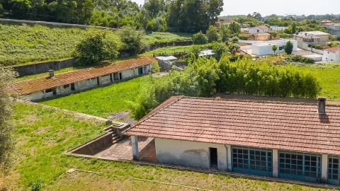 Quinta T5 para Venda em Grijó e Sermonde
