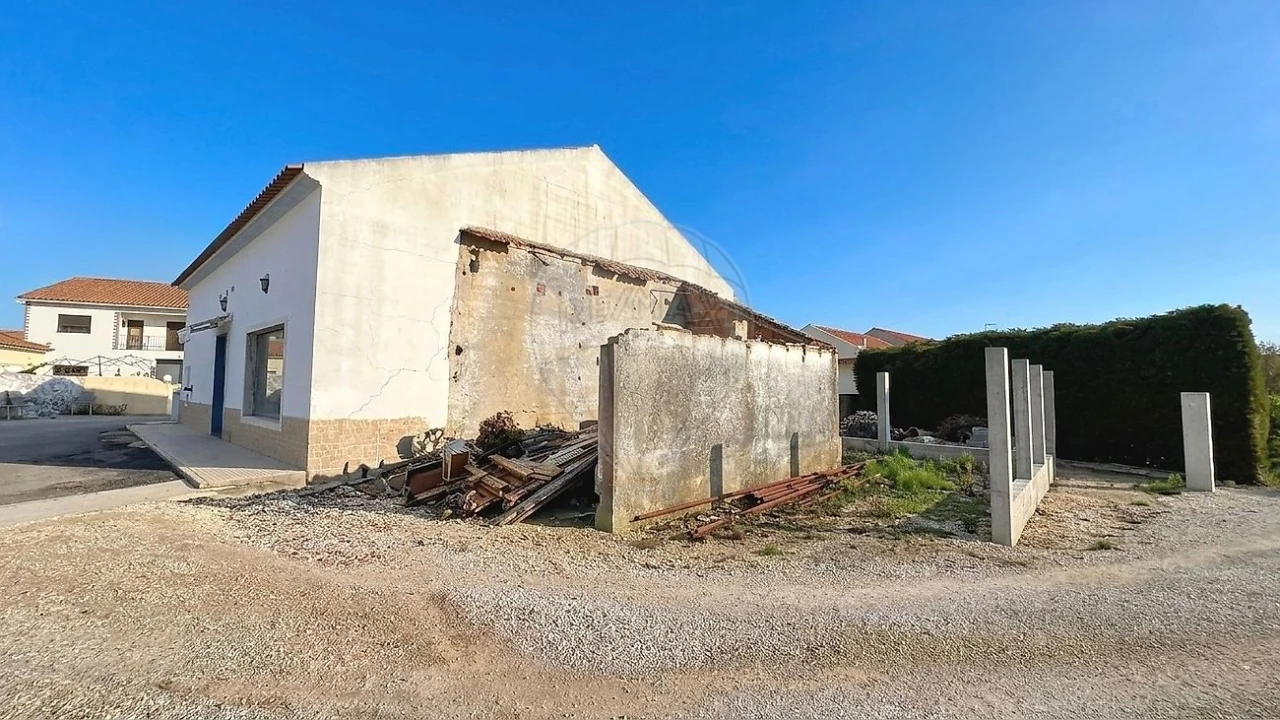 Negócio para Arrendamento em Azueira e Sobral da Abelheira Foto 9