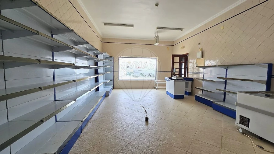 Negócio para Arrendamento em Azueira e Sobral da Abelheira Foto 4