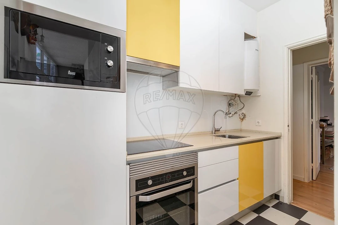 Apartamento T1 para Arrendamento em Avenidas Novas Foto 7