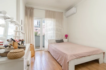 Apartamento T1 para Arrendamento em Avenidas Novas
