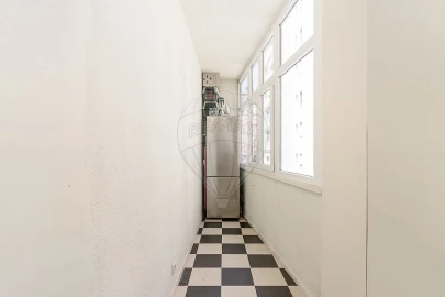 Apartamento T1 para Arrendamento em Avenidas Novas