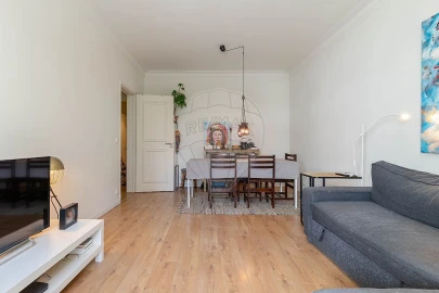 Apartamento T1 para Arrendamento em Avenidas Novas