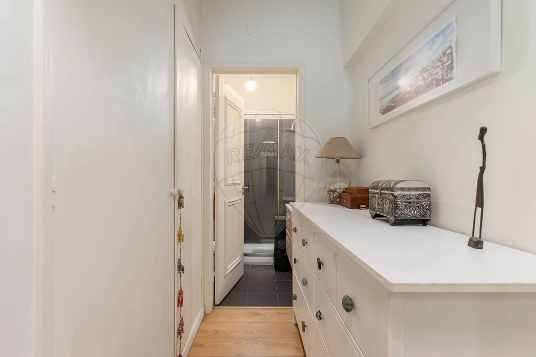 Apartamento T1 para Arrendamento em Avenidas Novas Foto 18