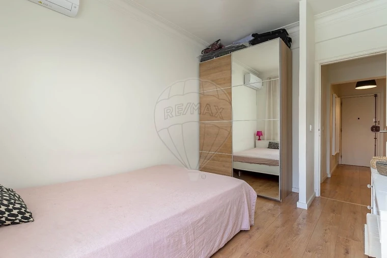 Apartamento T1 para Arrendamento em Avenidas Novas Foto 11