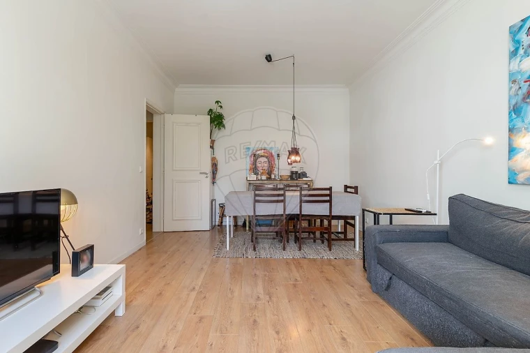 Apartamento T1 para Arrendamento em Avenidas Novas Foto 2