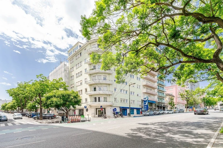 Apartamento T1 para Arrendamento em Avenidas Novas Foto 4