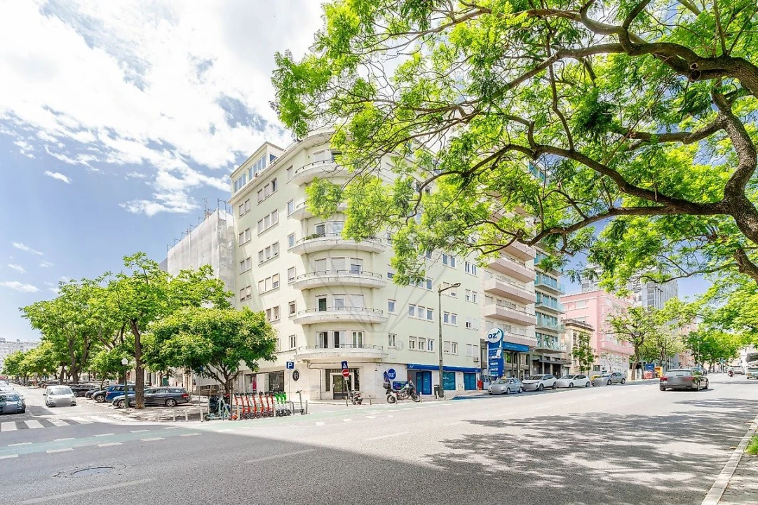 Apartamento T1 para Arrendamento em Avenidas Novas Foto 4