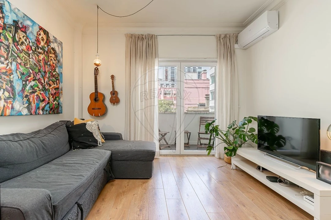 Apartamento T1 para Arrendamento em Avenidas Novas Foto 5