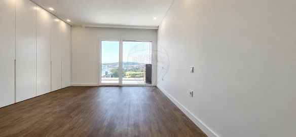 Apartamento T2 para Venda em Odivelas