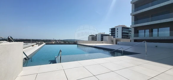 Apartamento T2 para Venda em Pontinha e Famões