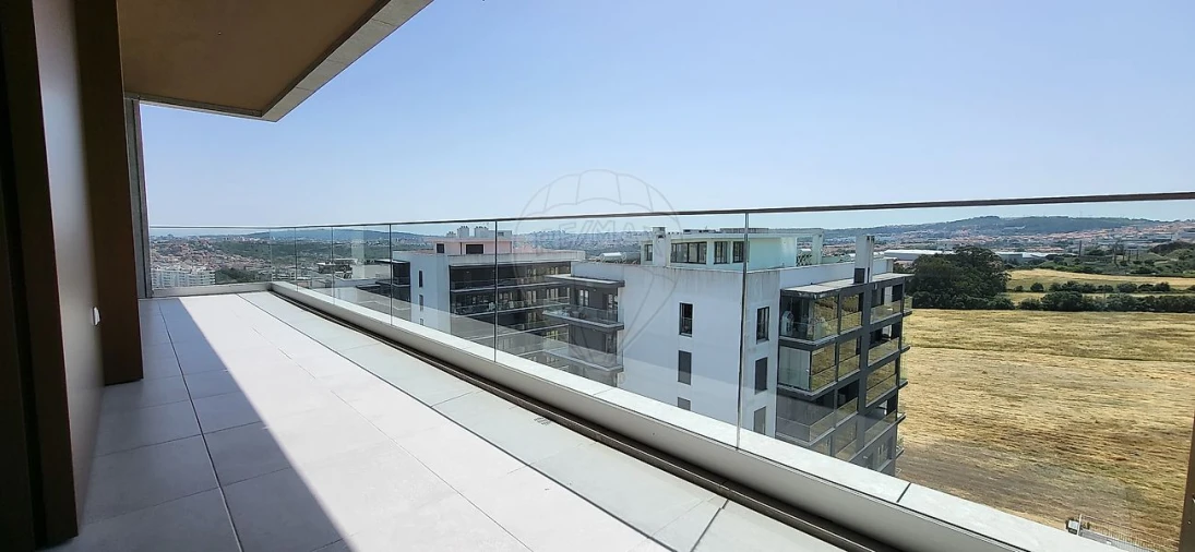 Apartamento T2 para Venda em Pontinha e Famões Foto 19