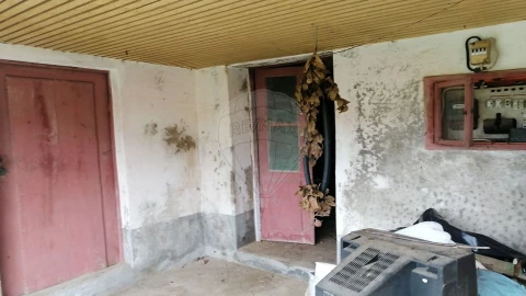 Moradia T3 para Venda em O. Azeméis, Riba-Ul, Ul, Macinhata Seixa, Madail